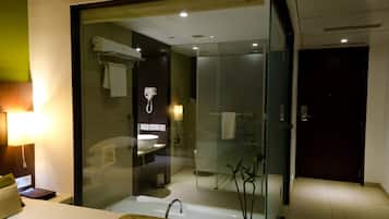 Club Room | Pancuran Bilik Mandi
