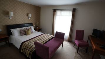 1 bedroom, blackout drapes, soundproofing, iron/ironing board