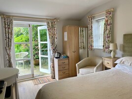 Standard Double Room, Garden View | Egyptian cotton sheets, premium bedding, individually decorated