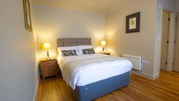Chambre Double, salle de bains attenante