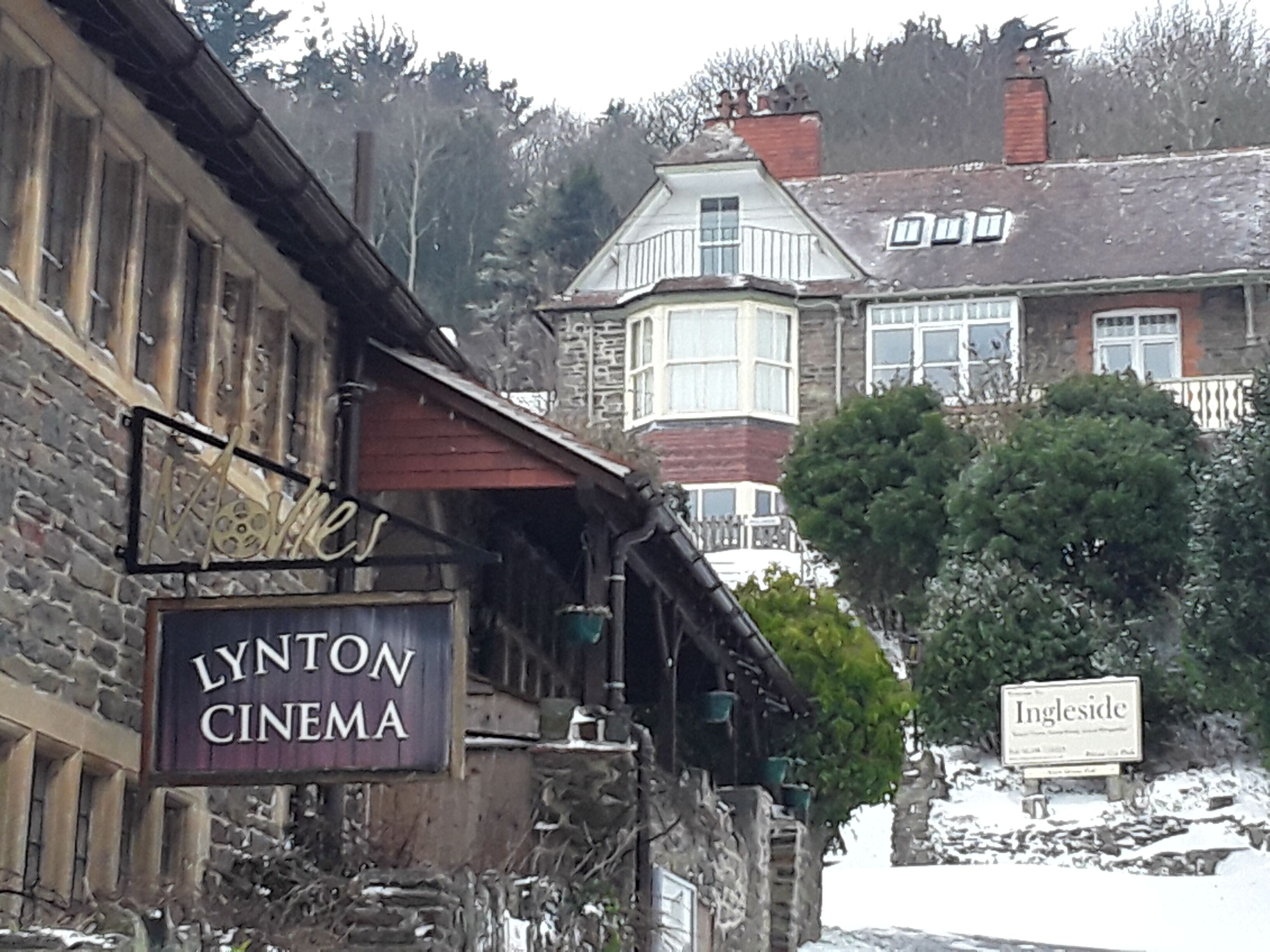A building with a sign reading "LYNTON CINEMA" and another sign "Ingleside".