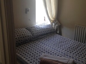 Chambre Double Standard, salle de bains attenante