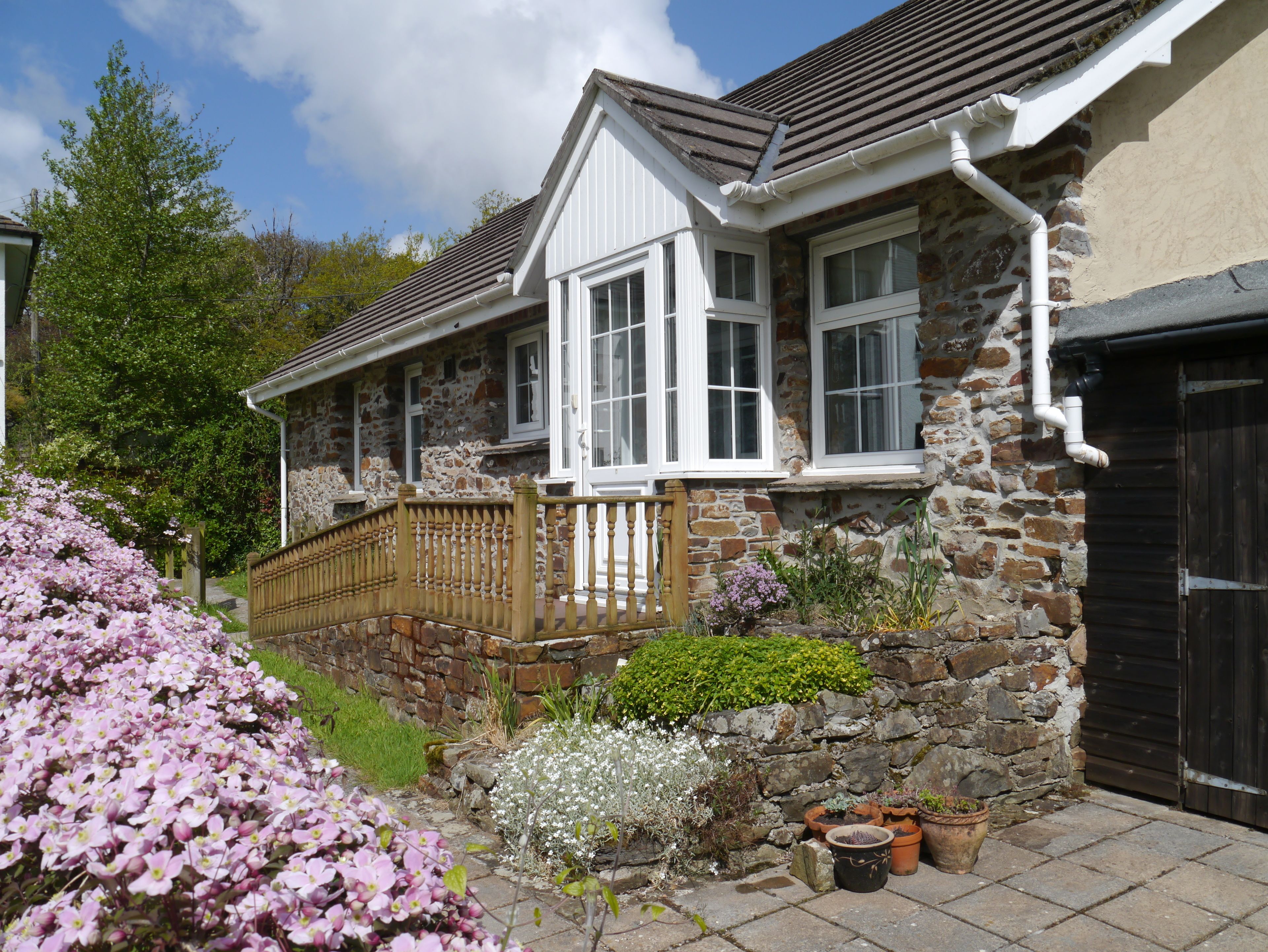 مكواة/لوح كي وواي فاي مجانًا