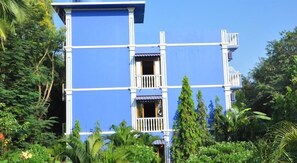 Fachada da propriedade