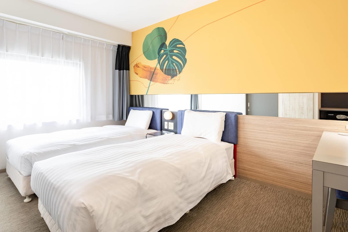 Standardzimmer, 2 Einzelbetten, Nichtraucher | Daunenbettdecken, Zimmersafe, Schreibtisch, schallisolierte Zimmer