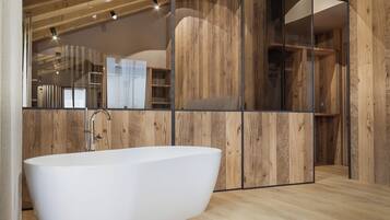 Spa Suite | Private spa tub