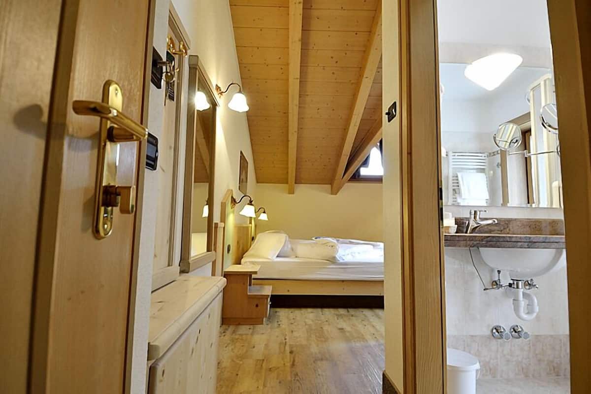 double or twin room, mountain view | premium bedding, in-room safe, desk, blackout curtains