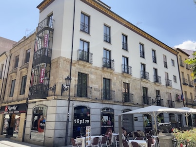 Hostal Concejo