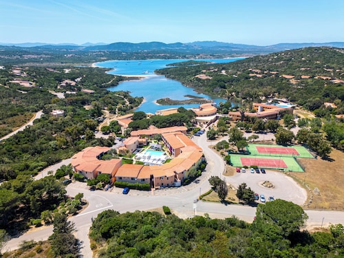 Felix Hotels – Residence Hotel Costa Serena