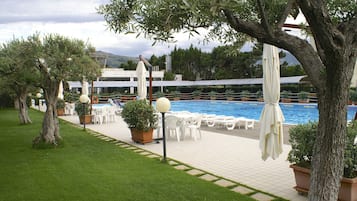 Sun deck