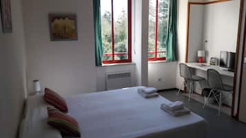 Habitación doble estándar | Wifi gratis, ropa de cama y acceso para silla de ruedas