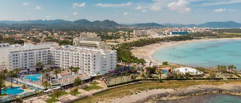 Façana frontal de l'allotjament