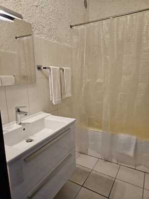 Panoramic Double Room, Sea View | Bathroom | Free toiletries, hair dryer, towels