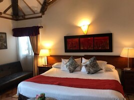 Superior Double Room | In-room safe, desk, iron/ironing board, free WiFi