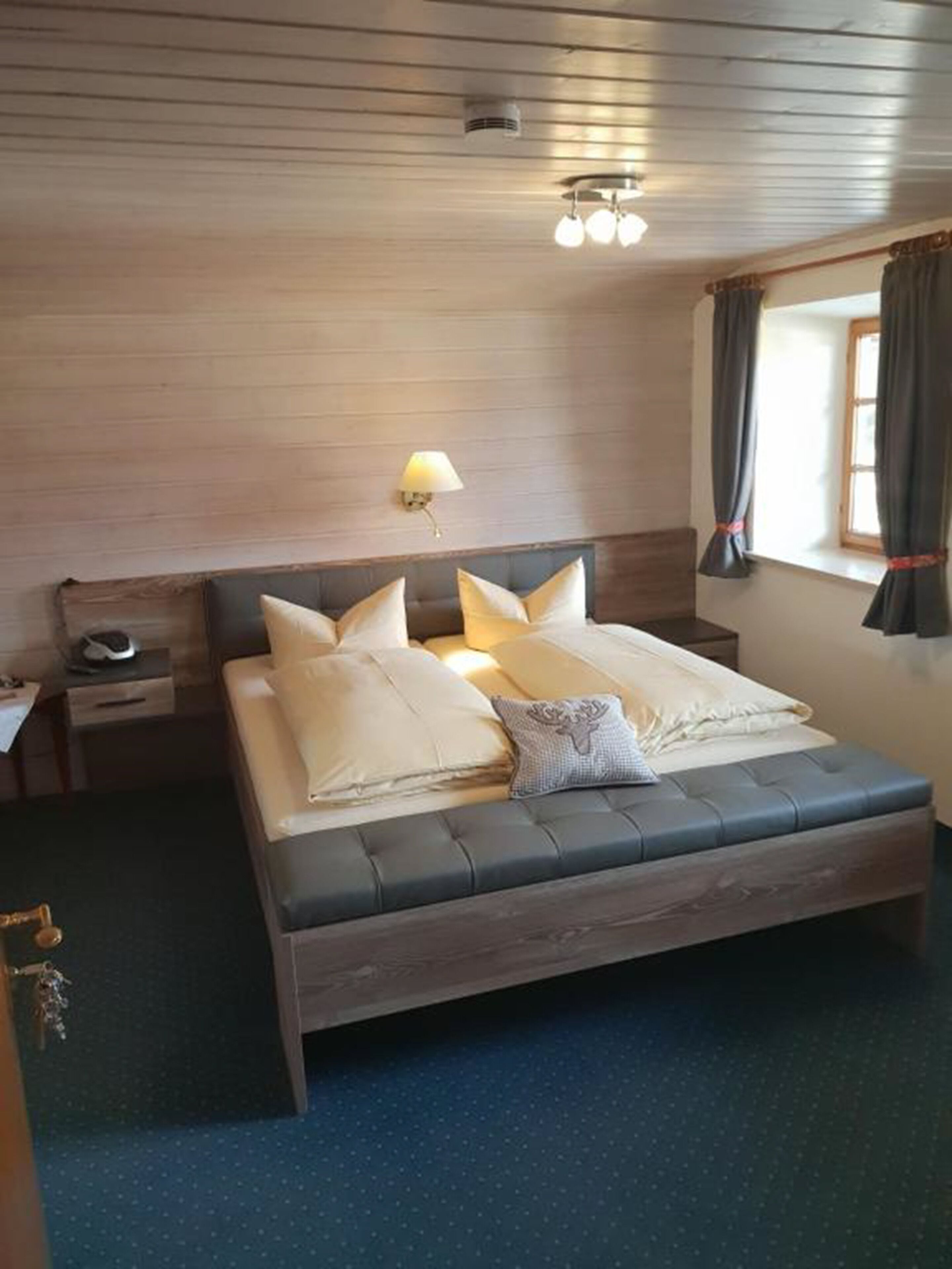 double room, non smoking | individually decorated, individually furnished, blackout curtains