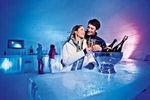 屋内プール、サンラウンジャー