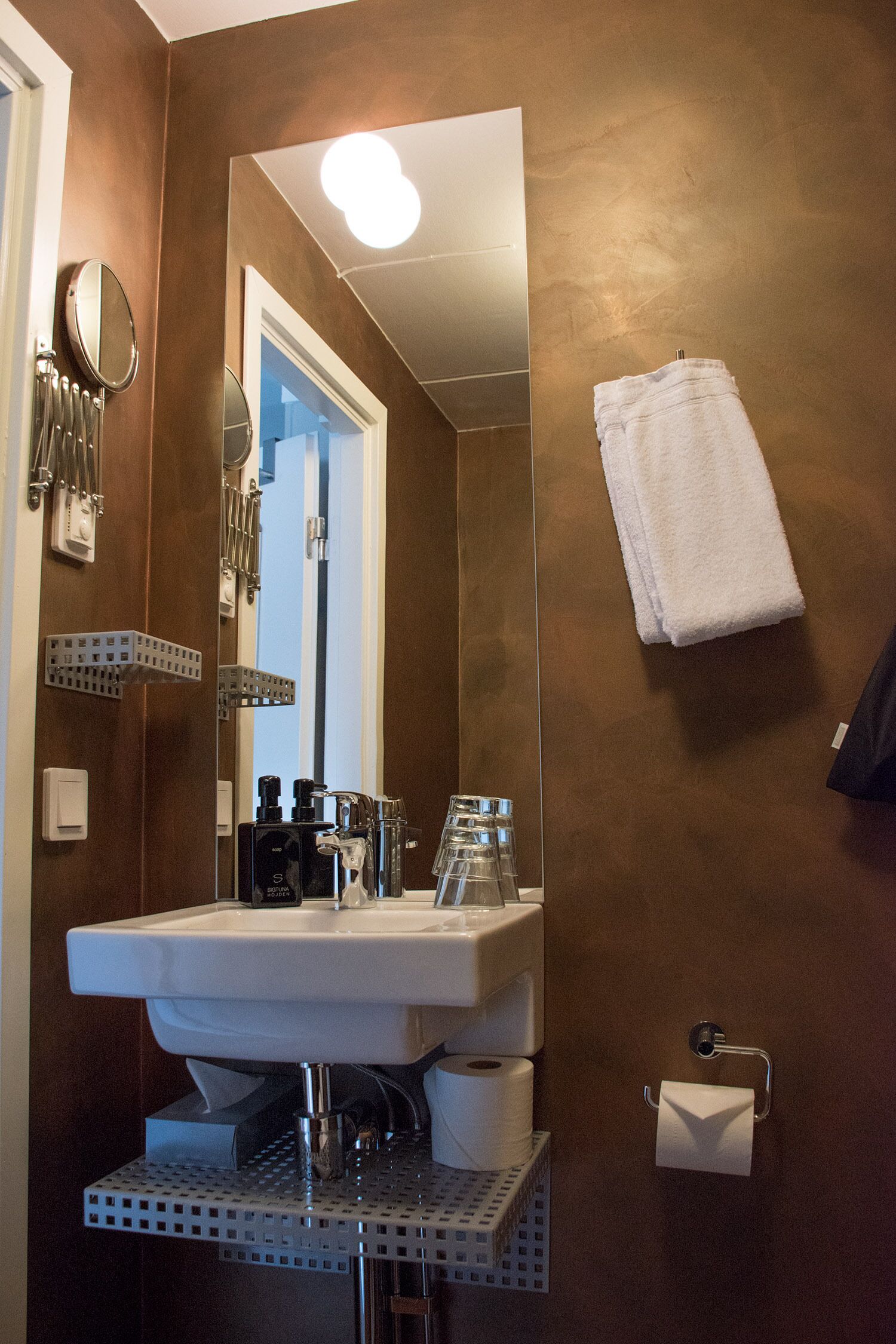 business single room, 1 bedroom | bathroom | shower, hair dryer, bathrobes, towels