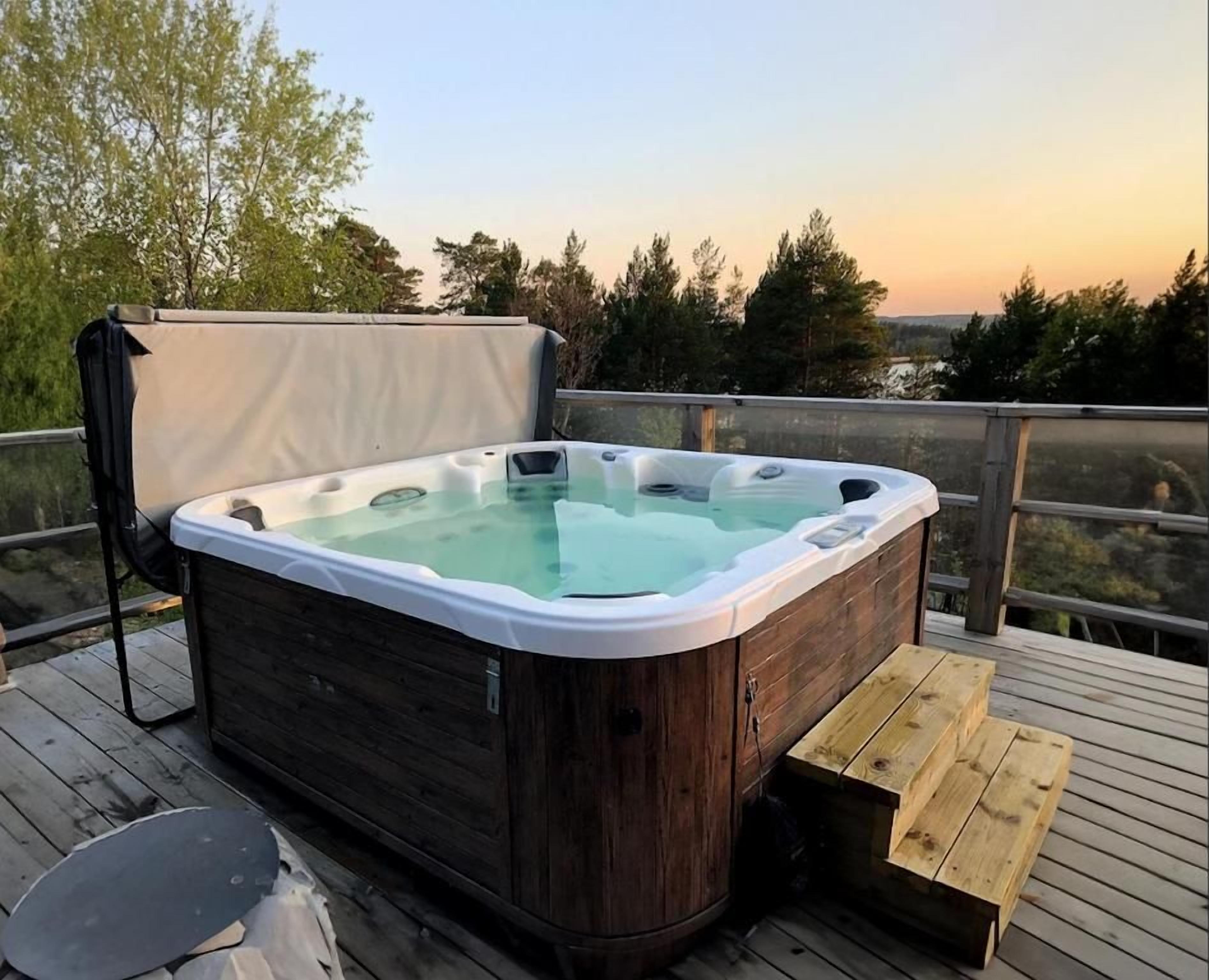 Bathtub spa outdoor
