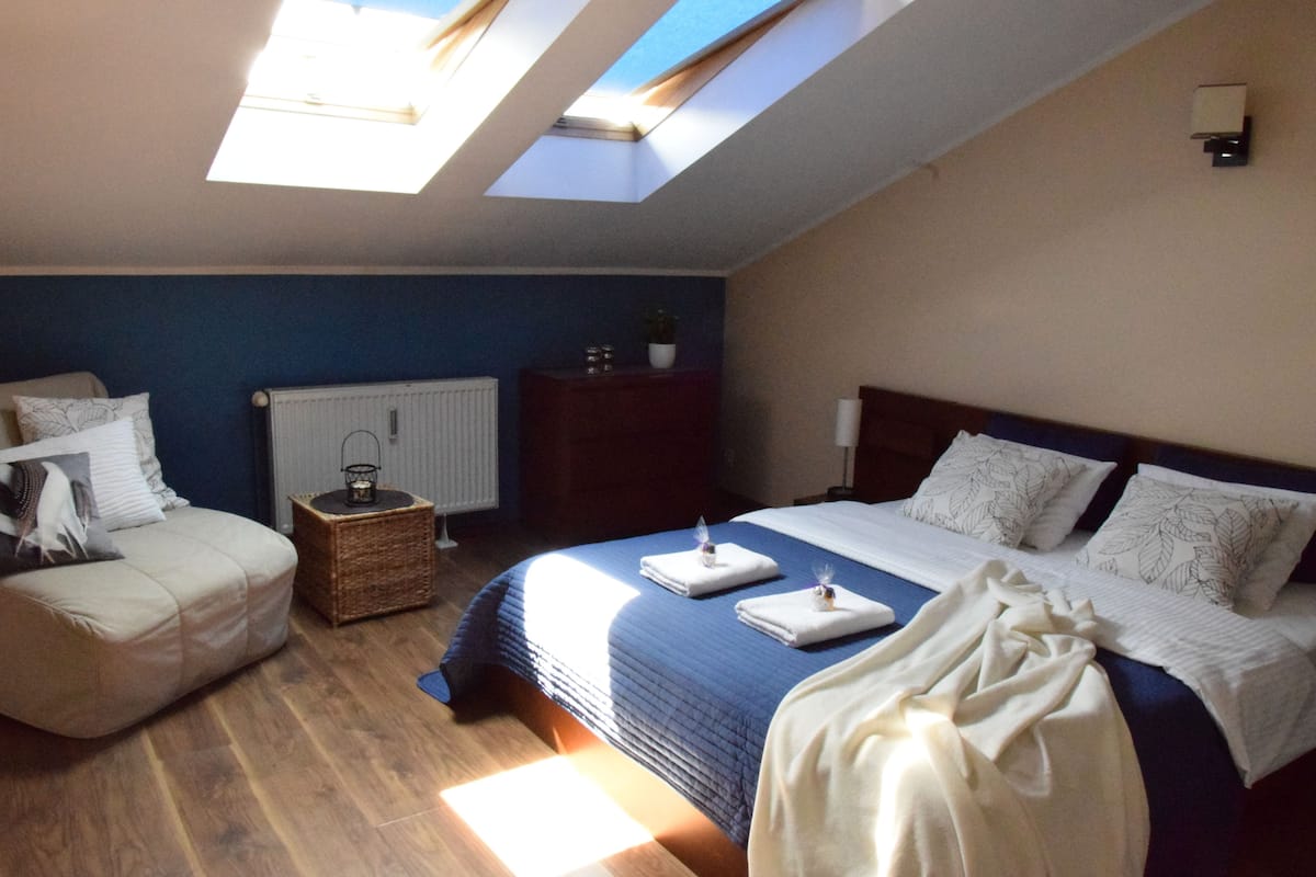Standaard appartement, 2 slaapkamers (for 4) | Luxe beddengoed, individueel gedecoreerd, individueel gemeubileerd