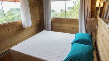 Standaard maisonnette, meerdere bedden, balkon, op tussenverdieping | 12 slaapkamers, verduisterende gordijnen, een strijkplank/strijkijzer