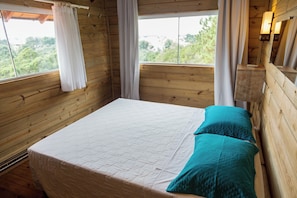 Dúplex estándar, varias camas, balcón, entresuelo | 12 dormitorios, cortinas opacas, tabla de planchar con plancha