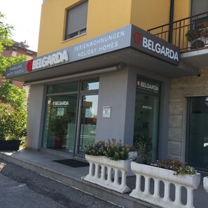 Reception - Residence Meridiana (Peschiera del Garda)
