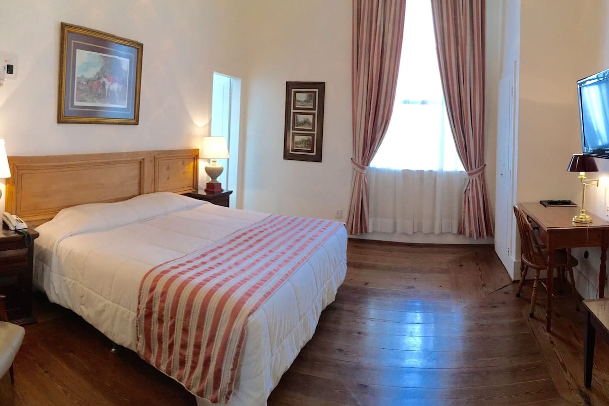 Suite estudio | Minibar, cortinas blackout, wifi gratis y ropa de cama