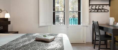 Coffres-forts dans les chambres, bureau