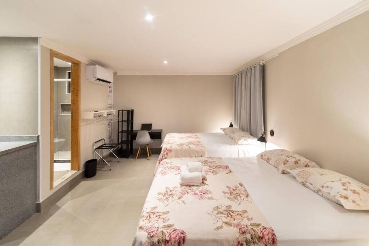 Superior Quadruple Room | Minibar, free WiFi, bed sheets