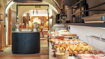 Free daily buffet breakfast