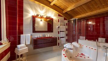 Romantic Suite | Bilik Mandi | Pancuran mandi, hulu semburan mandi hujan