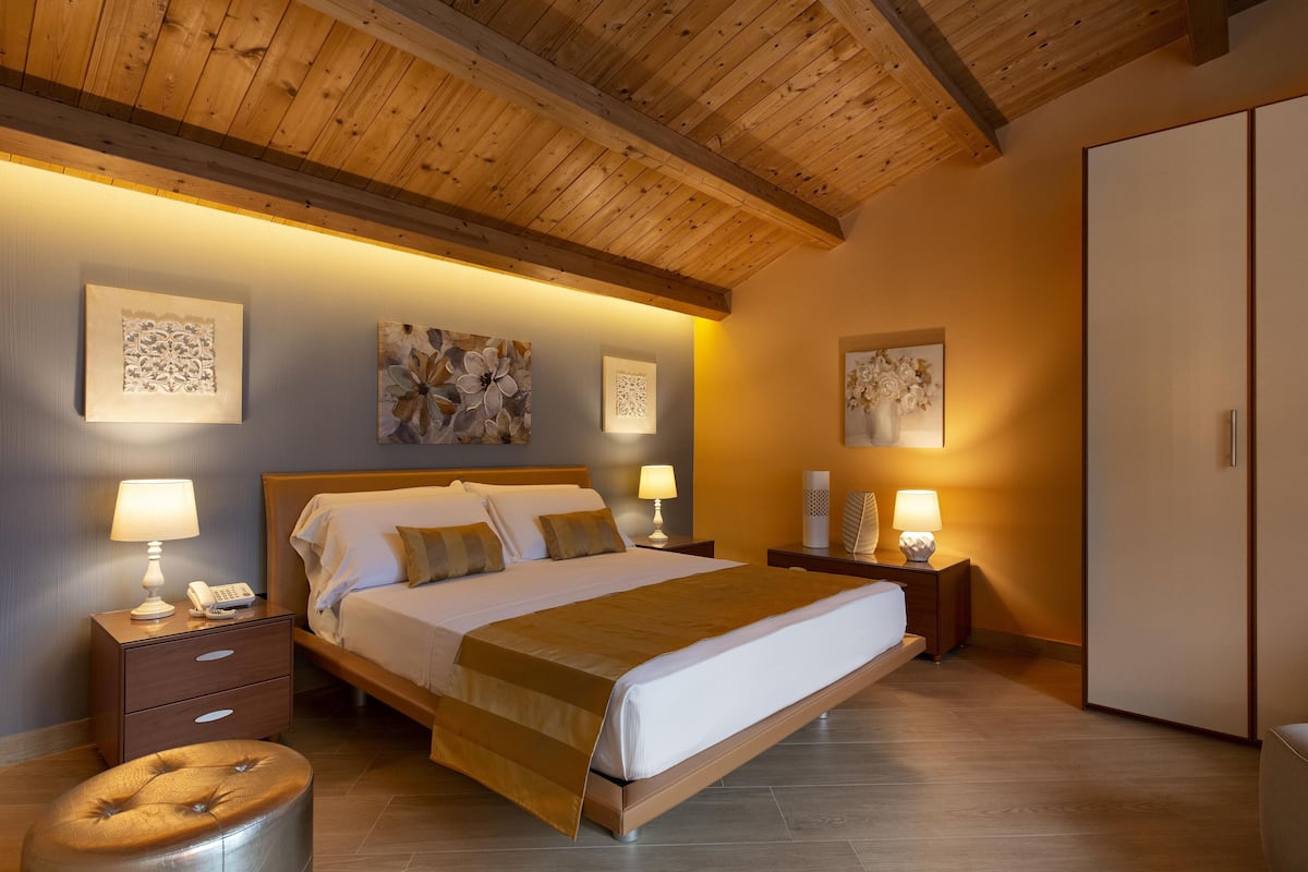 Draps italiens Frette, literie de qualité supérieure, minibar