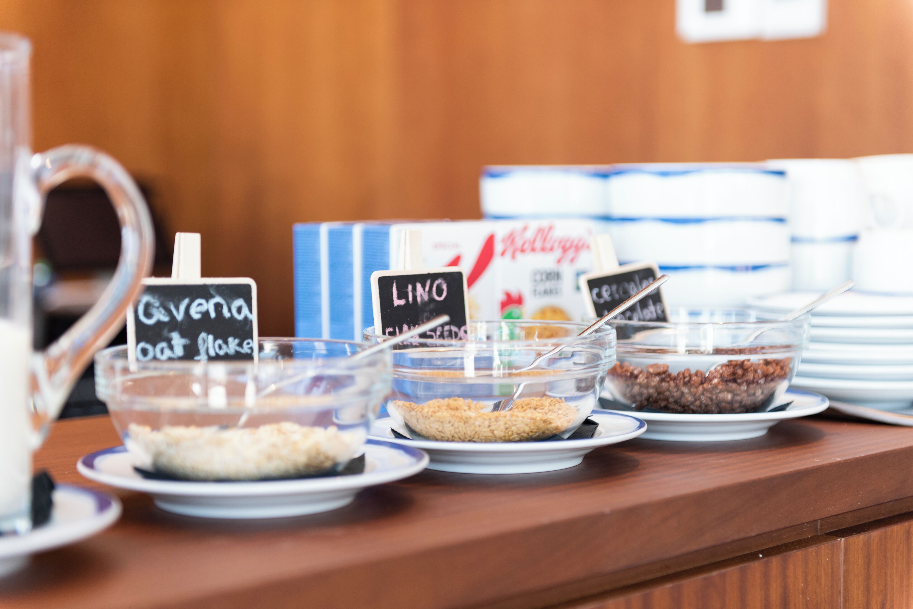 daily buffet breakfast (eur 15 per person)