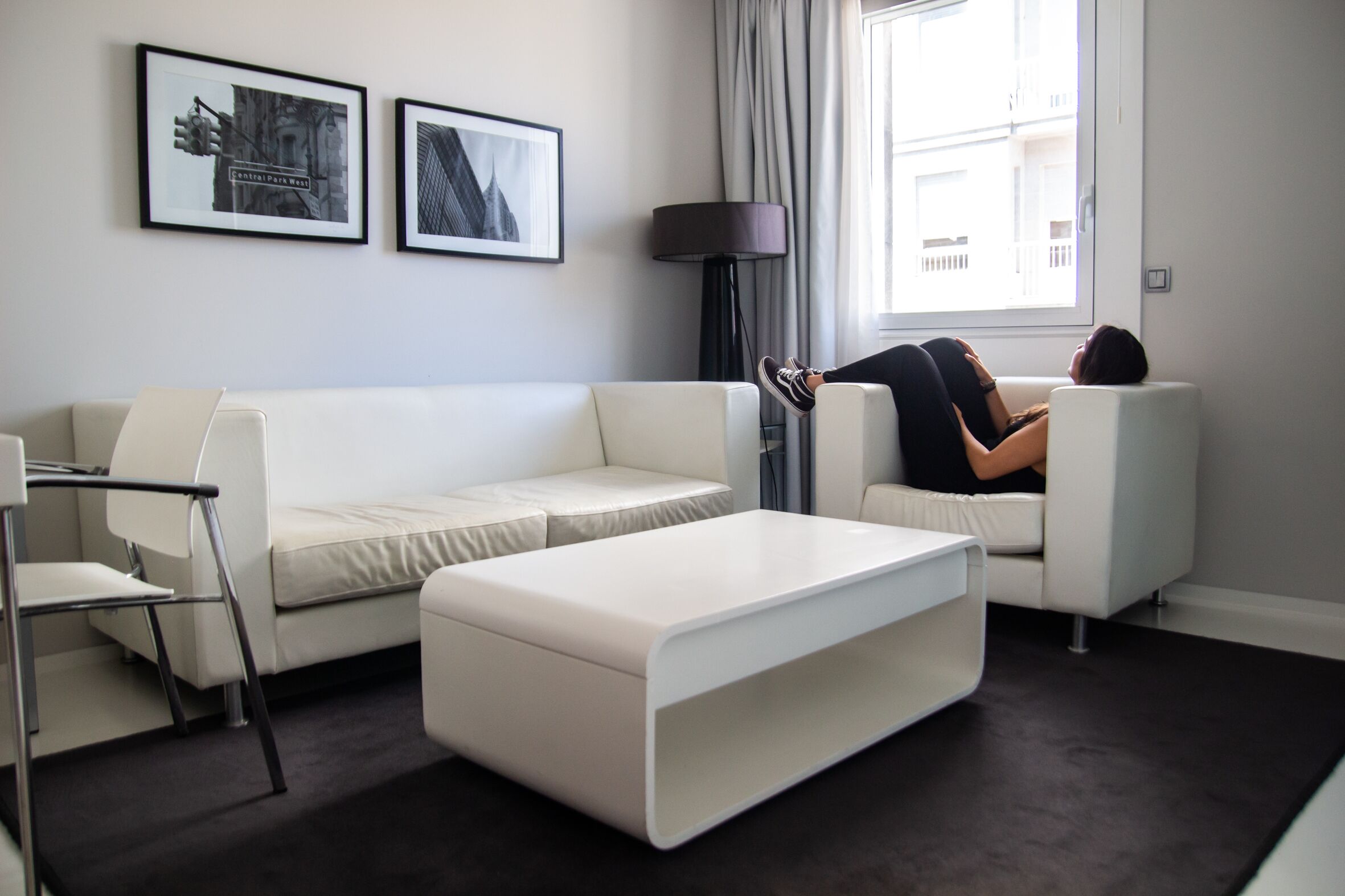 suite | premium bedding, minibar, in-room safe, desk