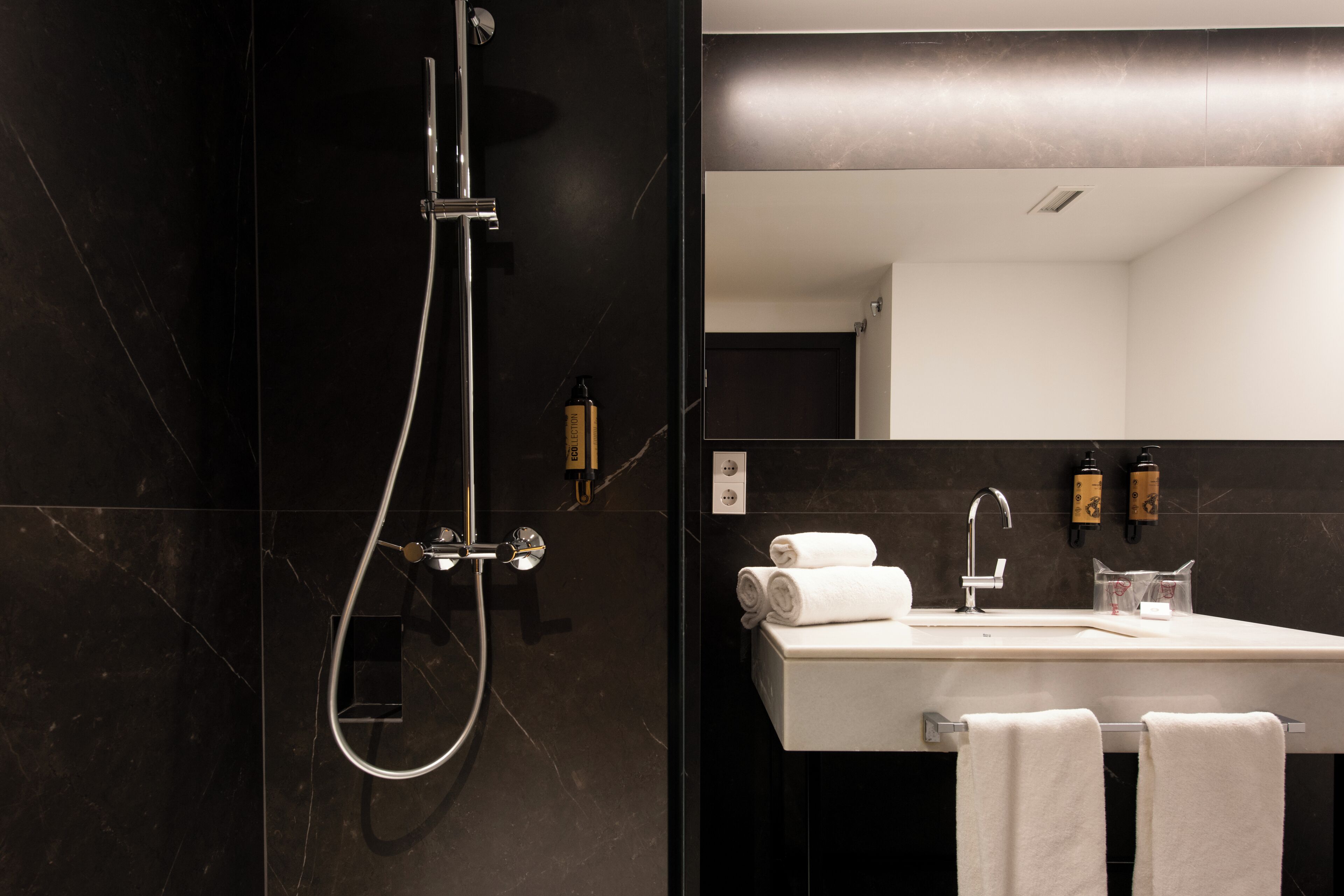 superior double room | bathroom | shower, hair dryer, towels
