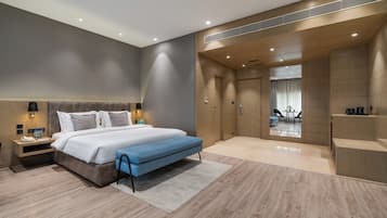 Habitació Club | Matalassos amb encoixinament addicional i caixa forta a l'habitació