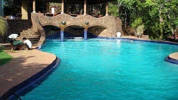 Piscine extérieure