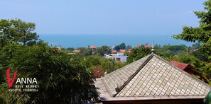 View from room - VANNA Hill Resort (Kep)