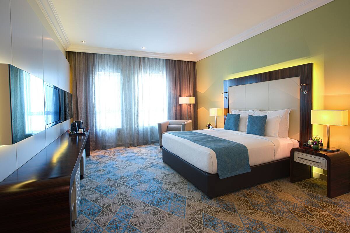 Premium bedding, minibar, in-room safe, desk