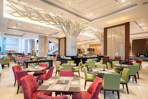 Daily English breakfast for a fee - The Grand Fourwings Convention Hotel (Bangkok)