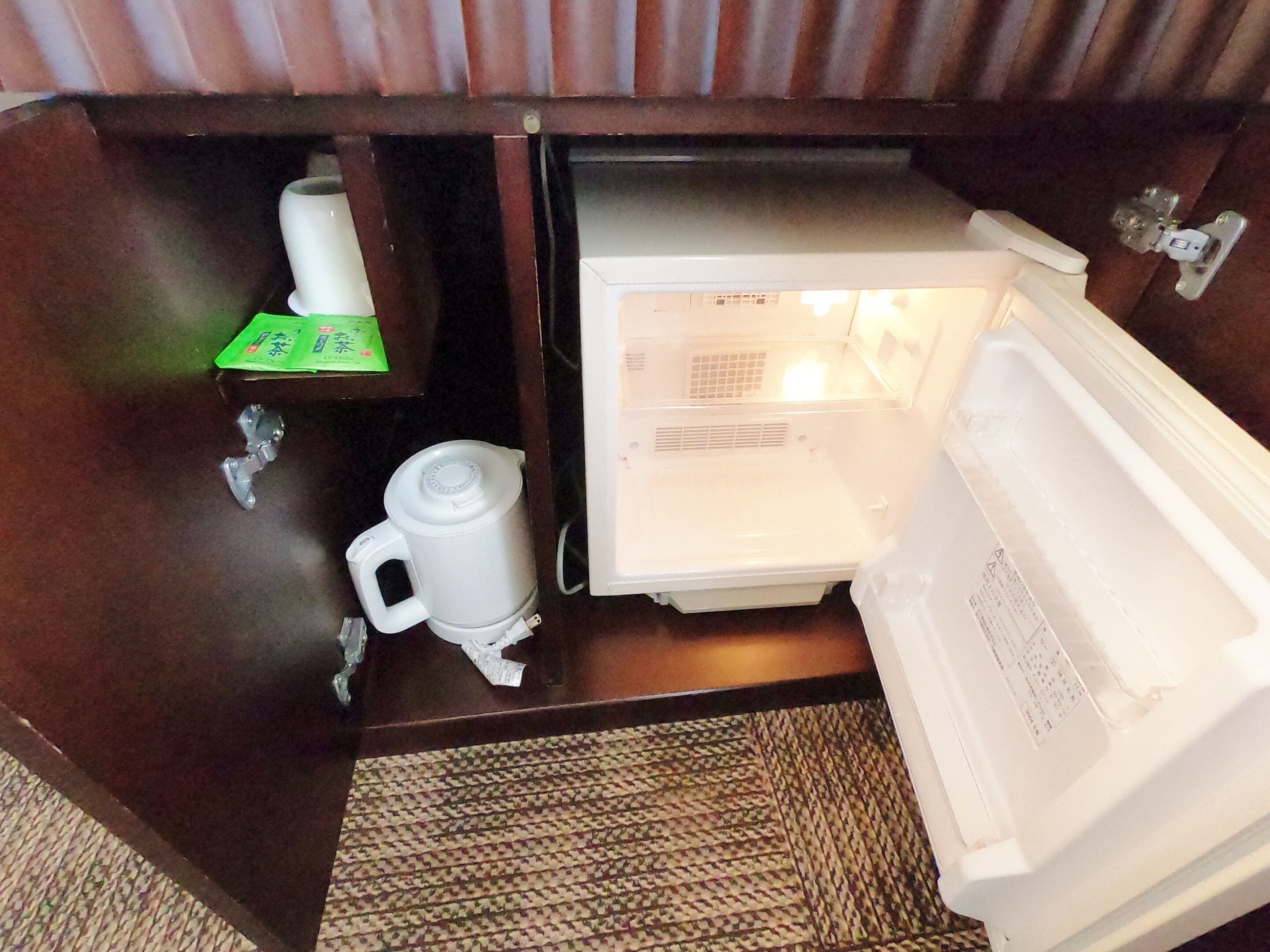 1 bedroom, premium bedding, desk, blackout curtains