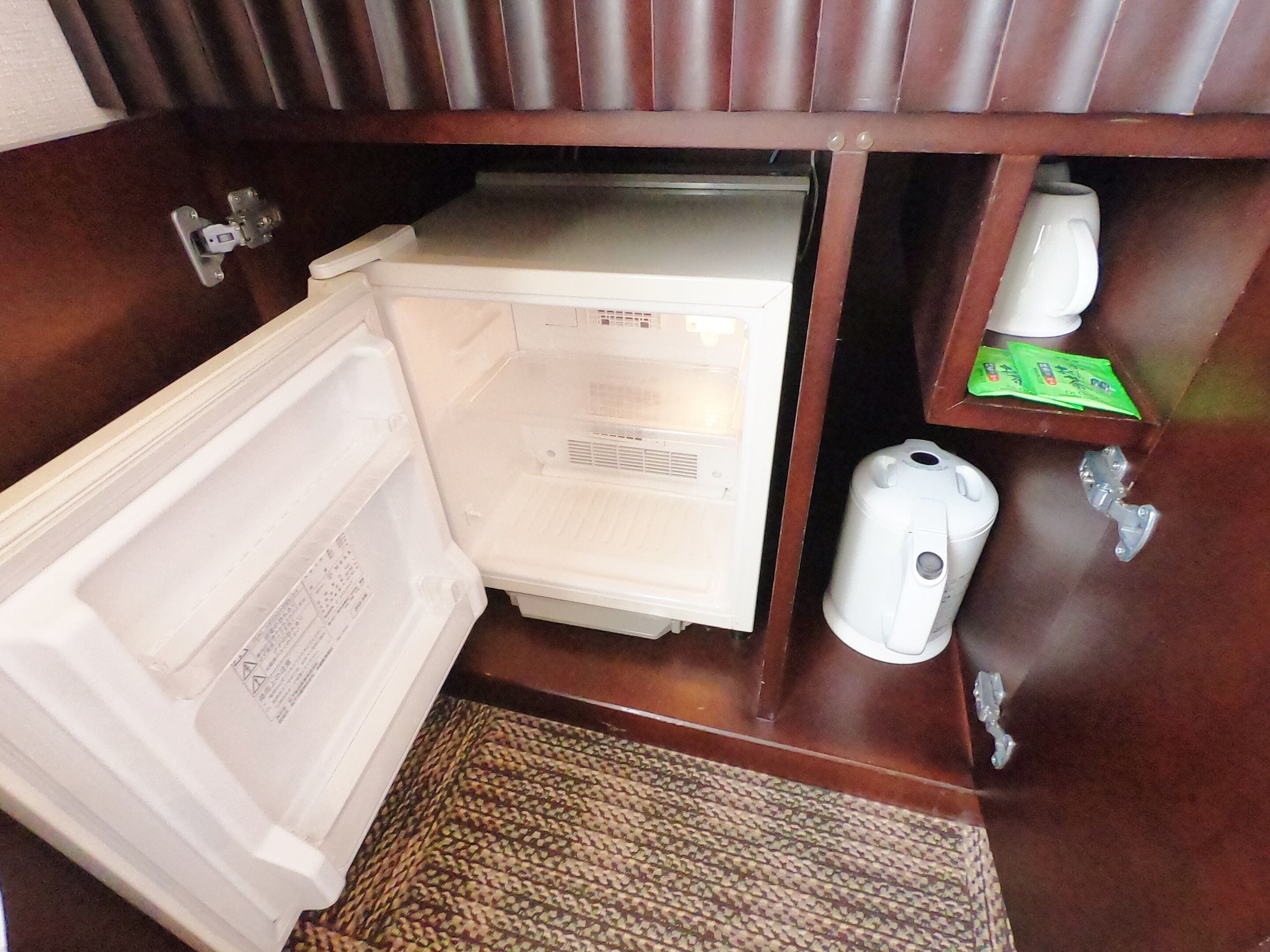 1 bedroom, premium bedding, desk, blackout curtains