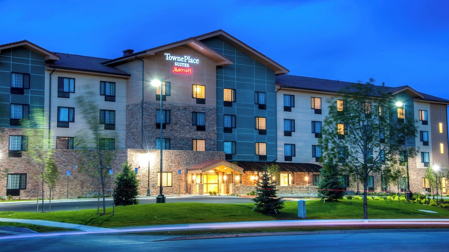 TownePlace Suites by Marriott Denver Airport at Gateway Park