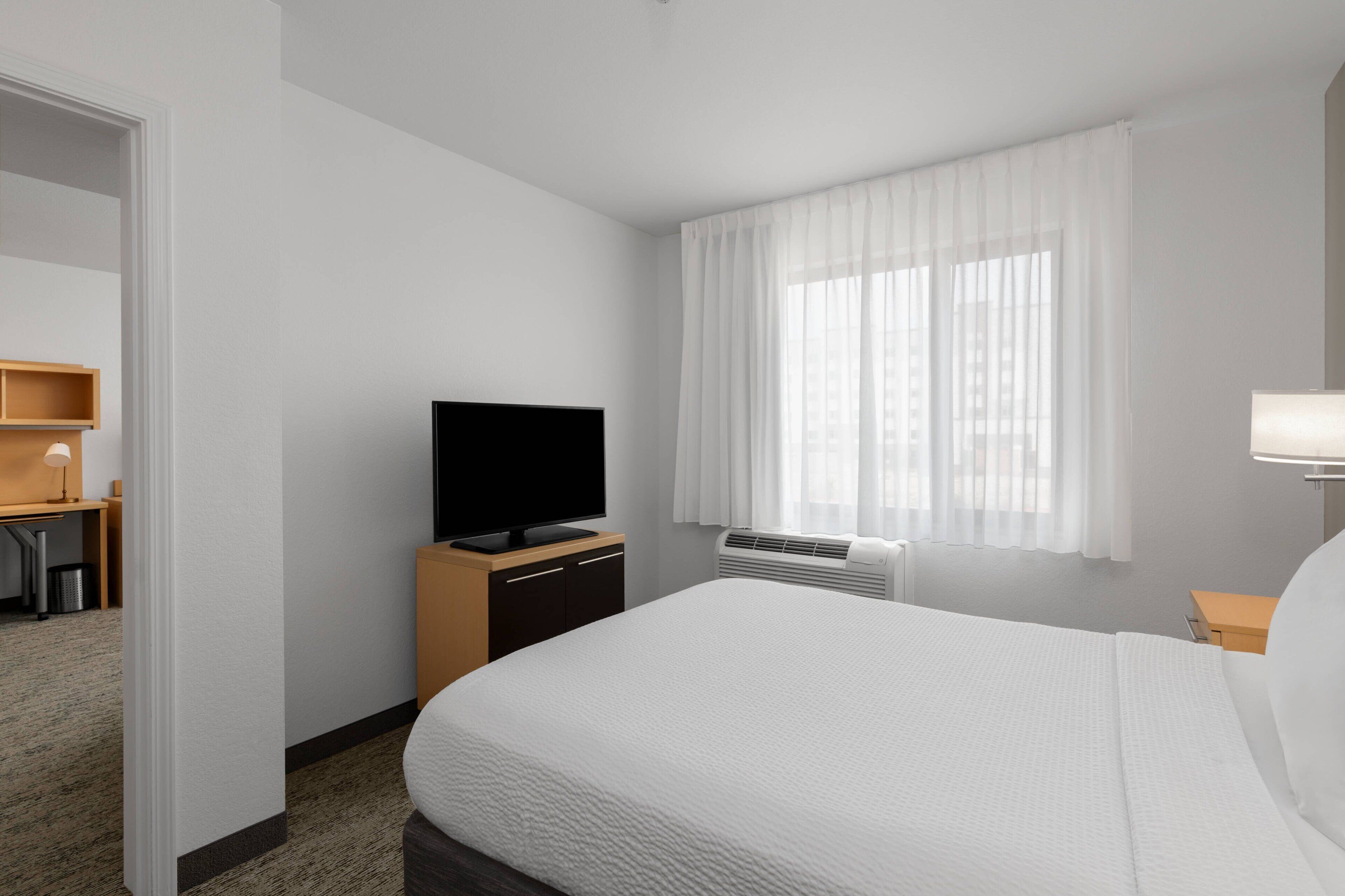 1 bedroom, laptop workspace, iron/ironing board, free wifi