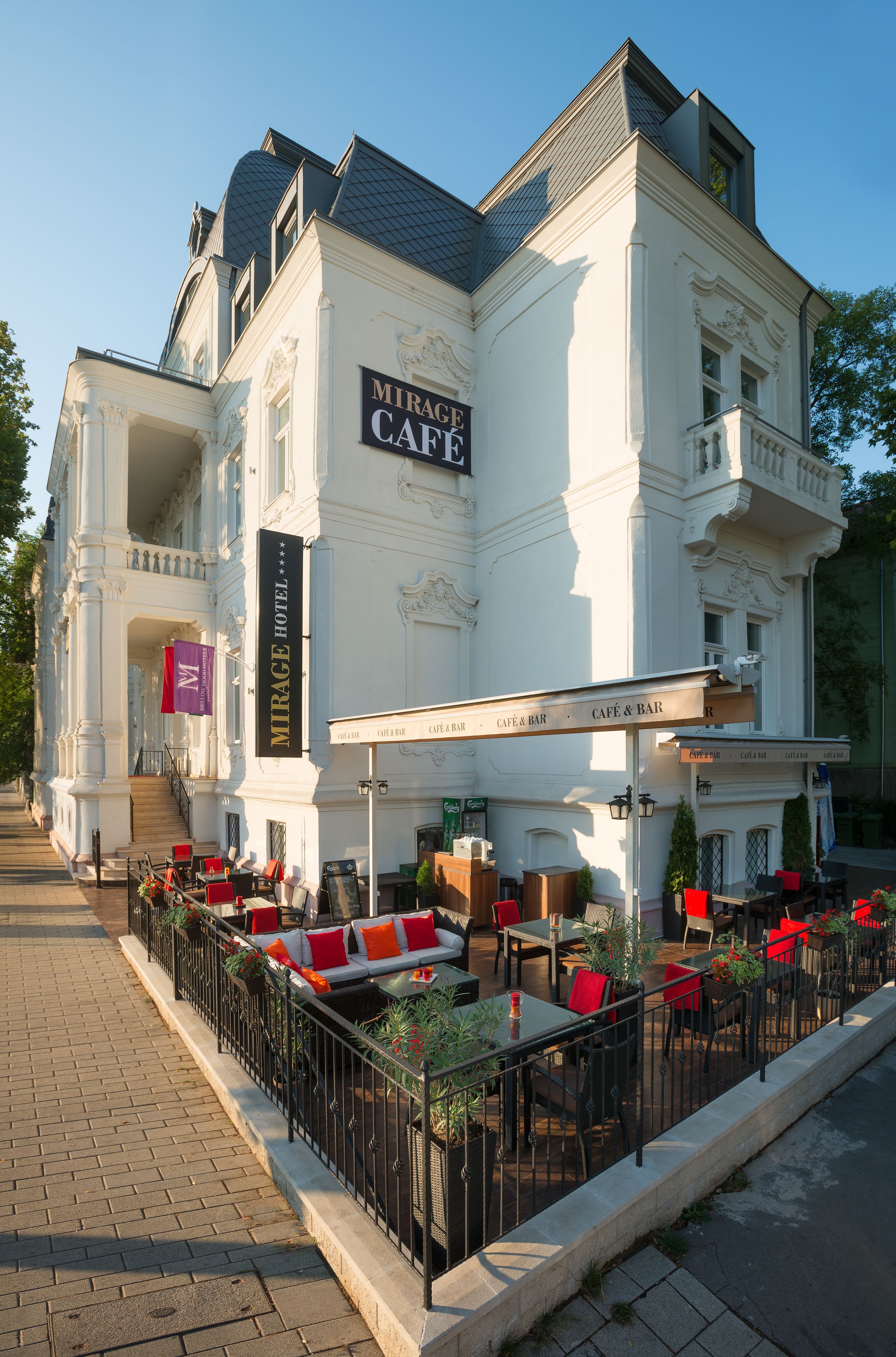 Cafe