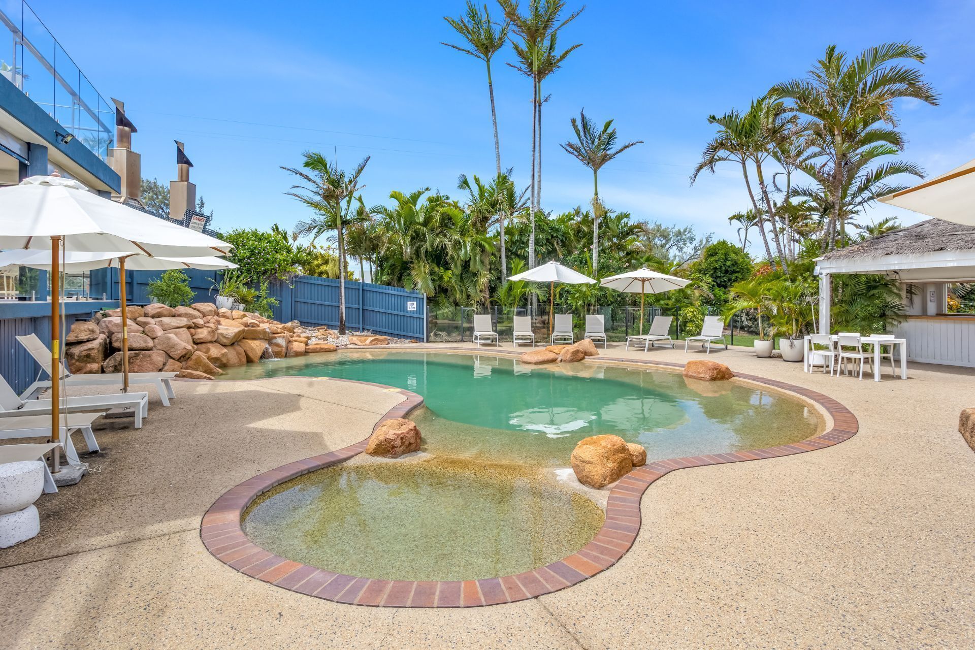 Outdoor pool, free pool cabanas, pool umbrellas