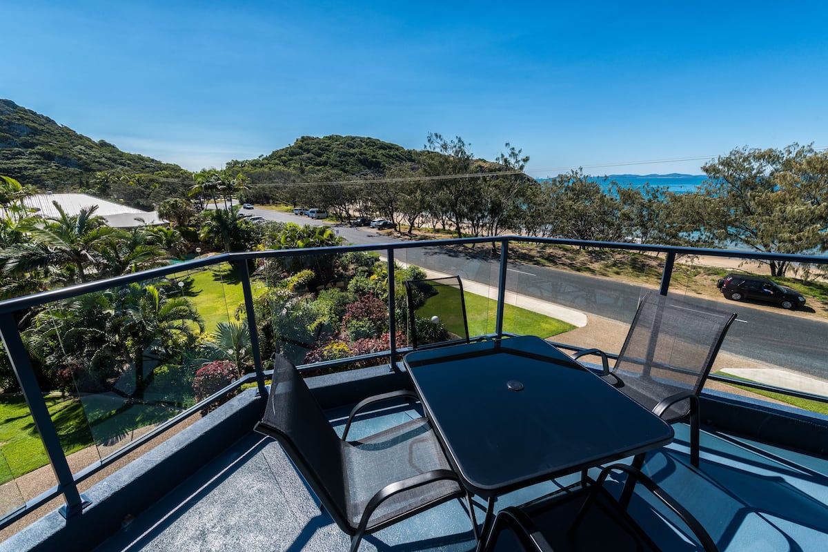 Eenvoudig appartement, 2 slaapkamers, uitzicht op oceaan | Balkon