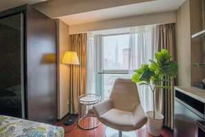 Business Apartment, Multiple Beds, Kitchen (Twin) | Individually furnished, desk, laptop workspace, blackout curtains - Nanjing Hotel Kaibin Apartment Xinjiekou (Nanjing)