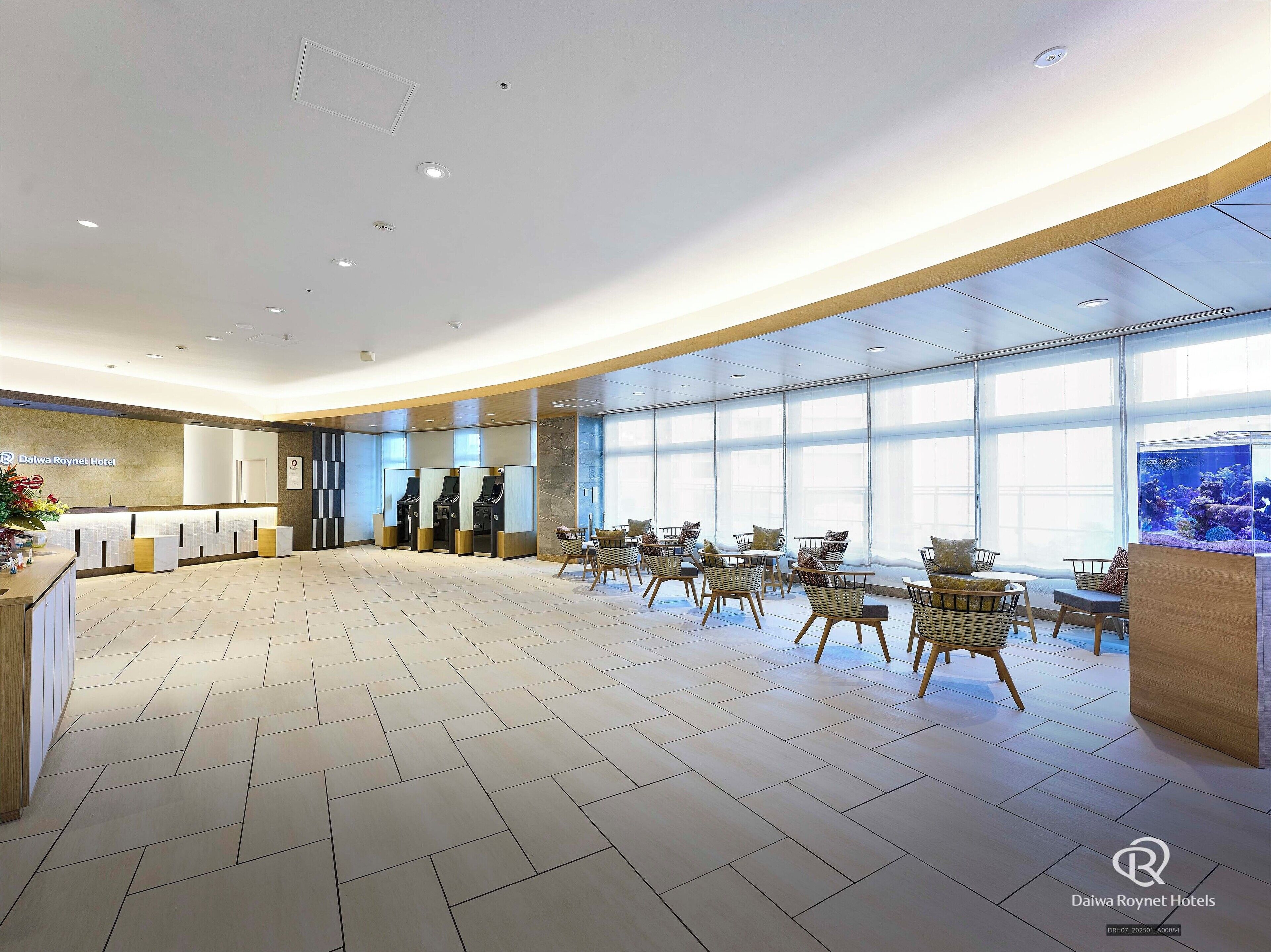 Coin salon dans le hall