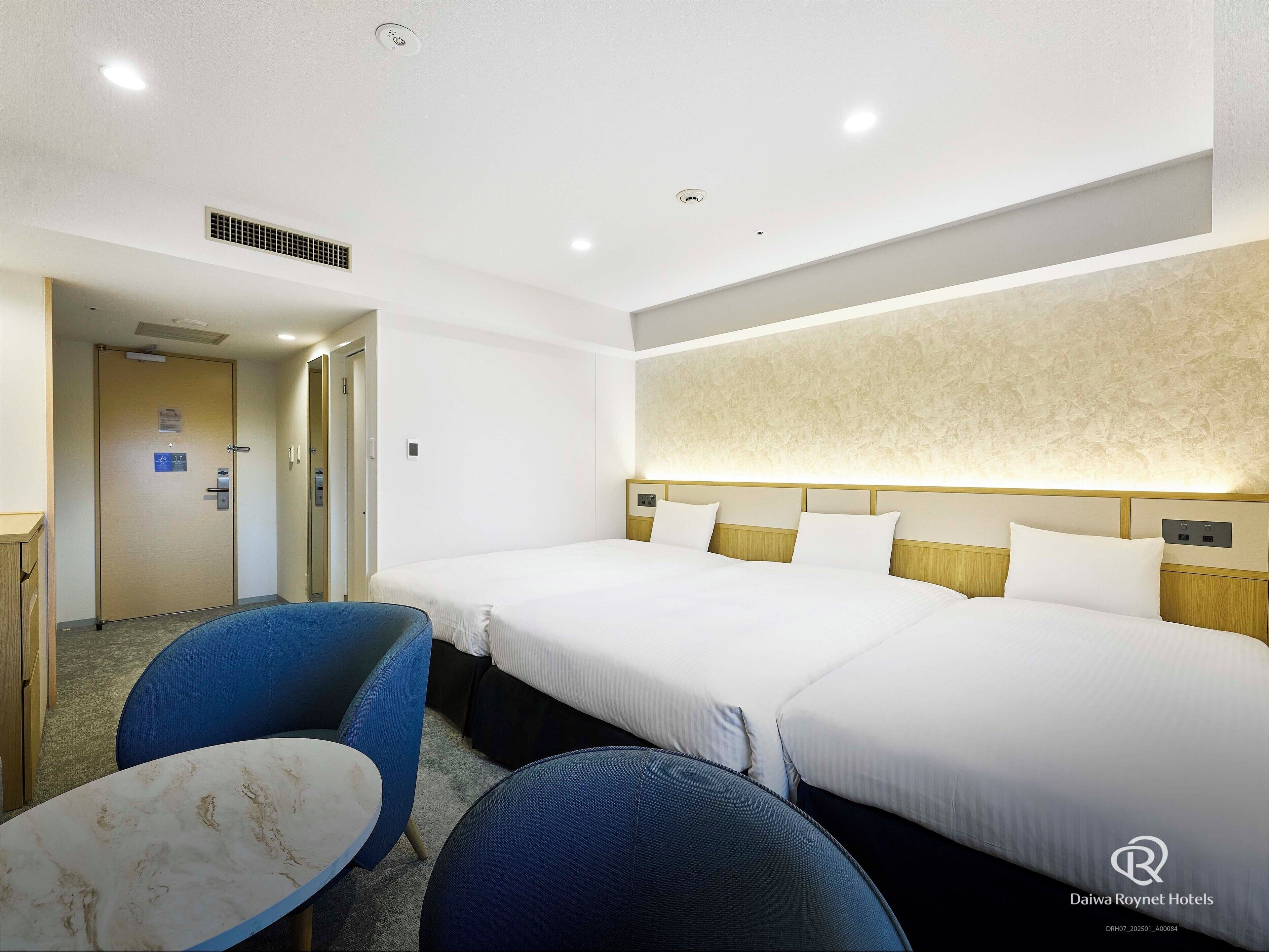 premium bedding, down duvets, desk, soundproofing